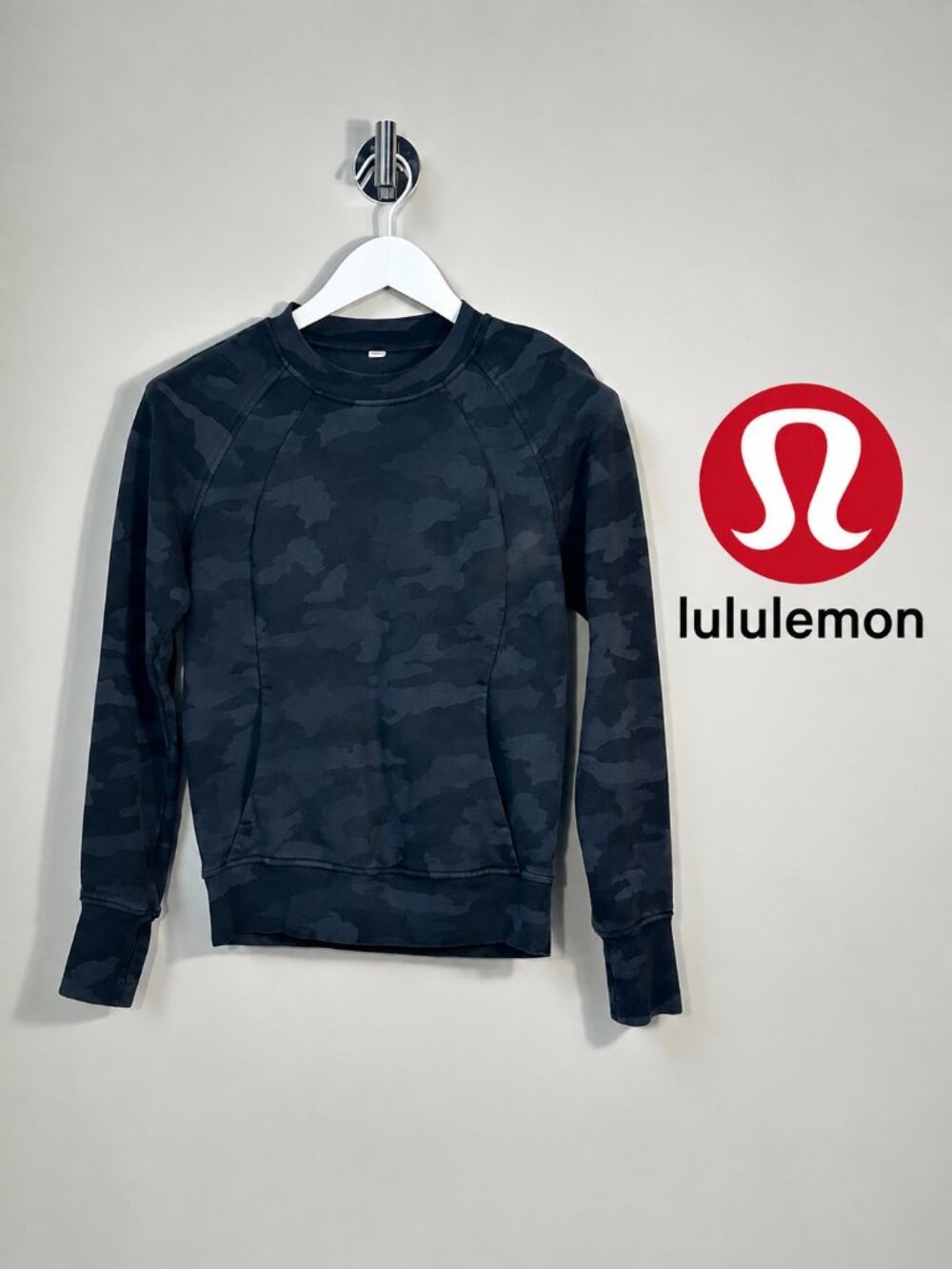 Lululemon Scuba Crew Sweatshirt - Size 4 -Grey Long Sleeve Crewneck